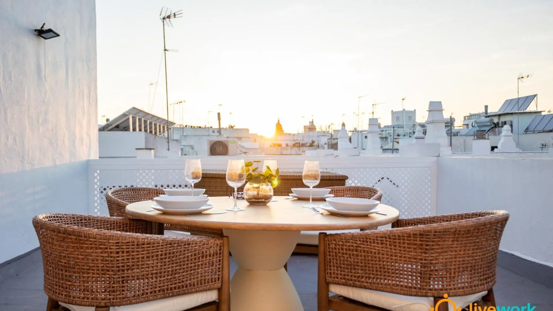 Terrace Home By Livework Cadiz
